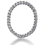 Cirkelformet diamantvedhæng i hvidguld med 34 st diamanter (0.68 ct.)